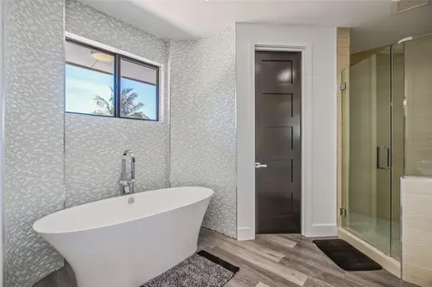 18101 NW 85th Avenue Hialeah FL 33015