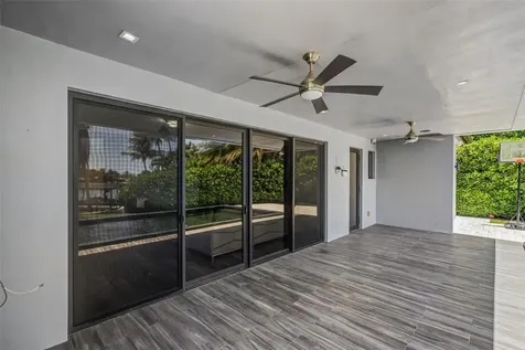 18101 NW 85th Avenue Hialeah FL 33015