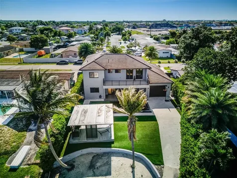 18101 NW 85th Avenue Hialeah FL 33015