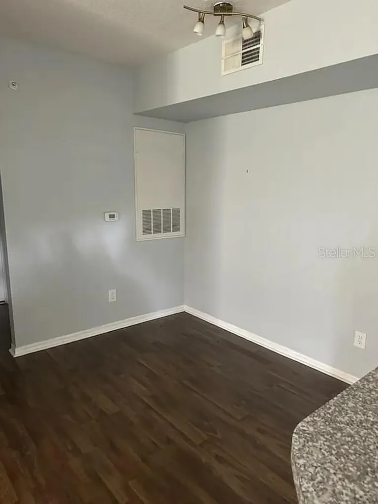 6392 Raleigh Street Orlando FL 32835