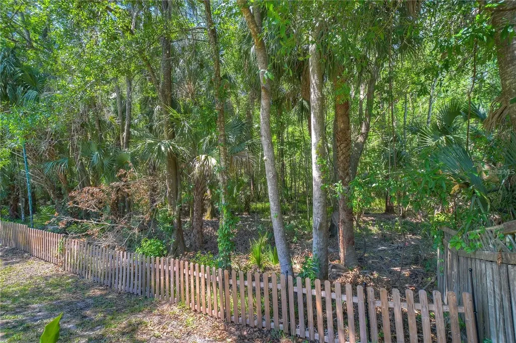 5103 Ashcrest Court Tampa FL 33647