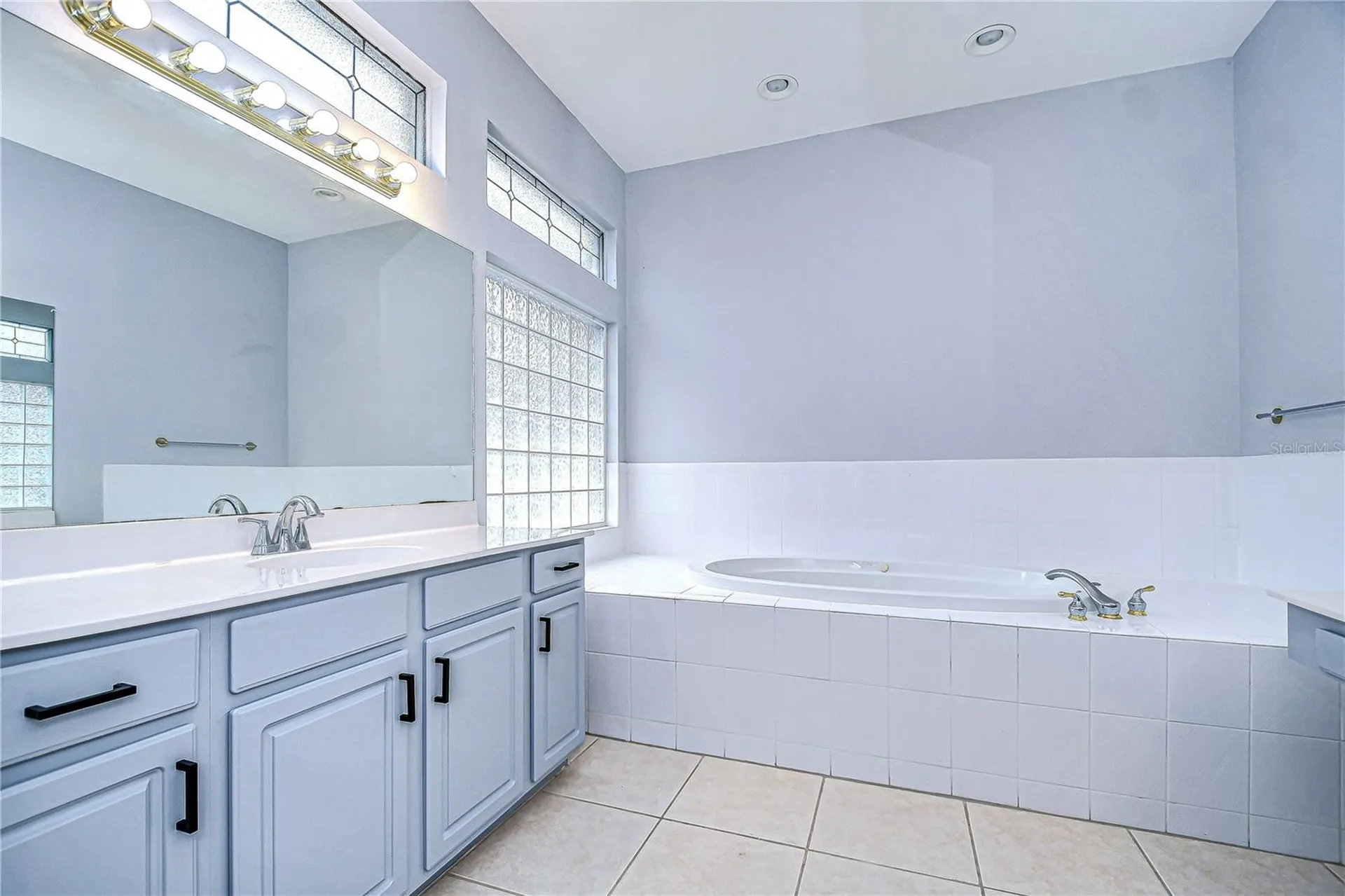 5103 Ashcrest Court Tampa FL 33647