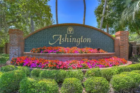 5103 Ashcrest Court Tampa FL 33647