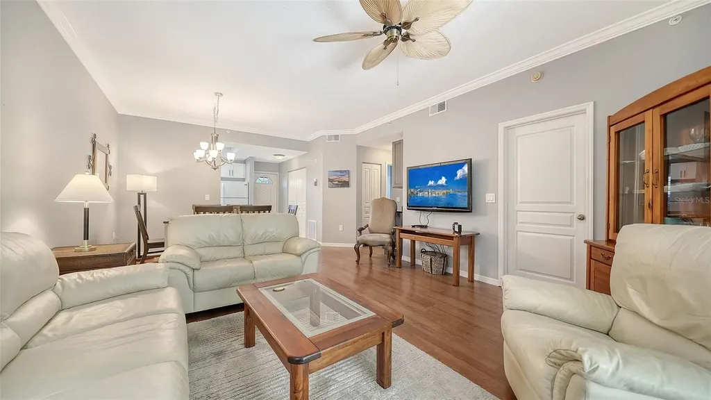 8355 Glenrose Way Sarasota FL 34238