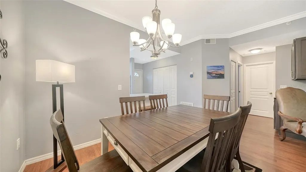 8355 Glenrose Way Sarasota FL 34238