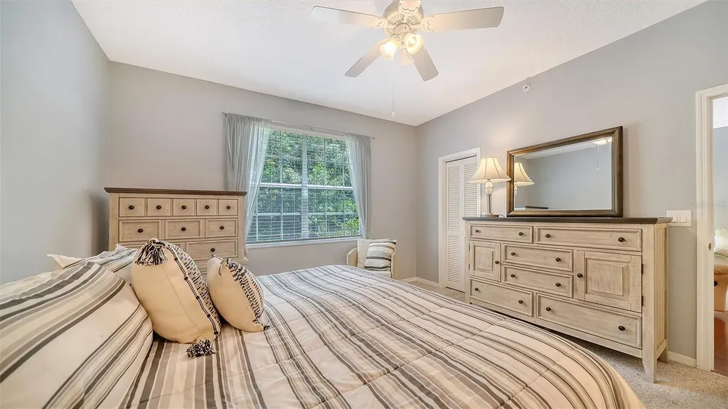 8355 Glenrose Way Sarasota FL 34238