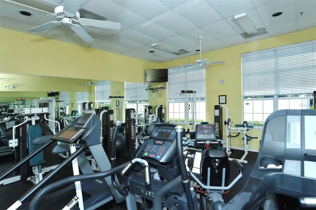 8355 Glenrose Way Sarasota FL 34238