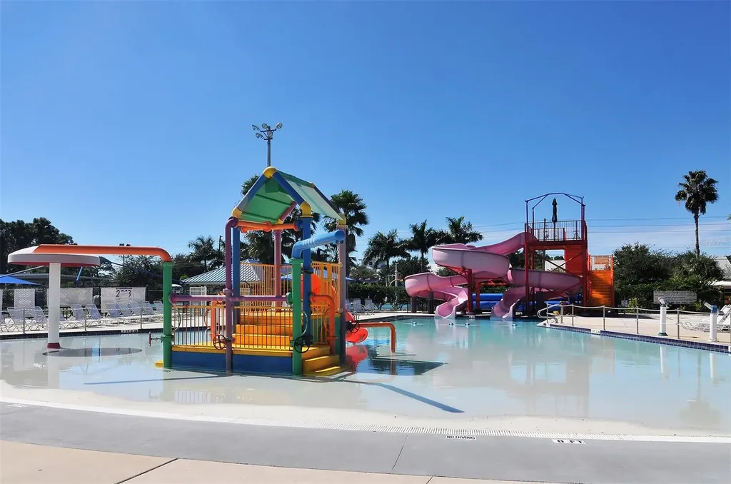 8355 Glenrose Way Sarasota FL 34238