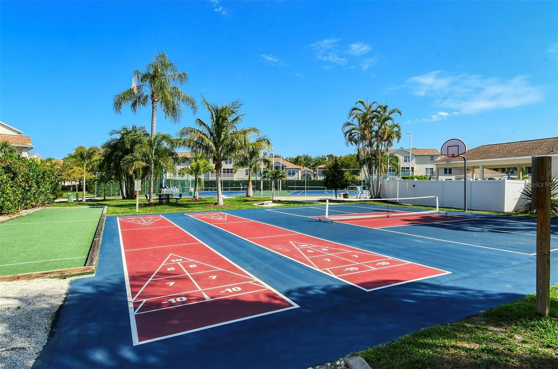 8355 Glenrose Way Sarasota FL 34238