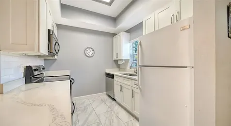 8355 Glenrose Way Sarasota FL 34238