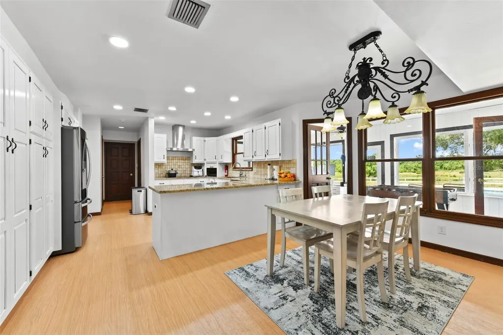5750 Oak Hollow Lane Oviedo FL 32765
