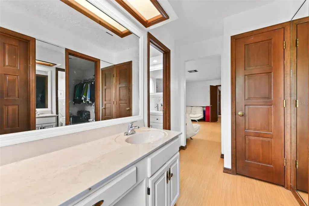 5750 Oak Hollow Lane Oviedo FL 32765