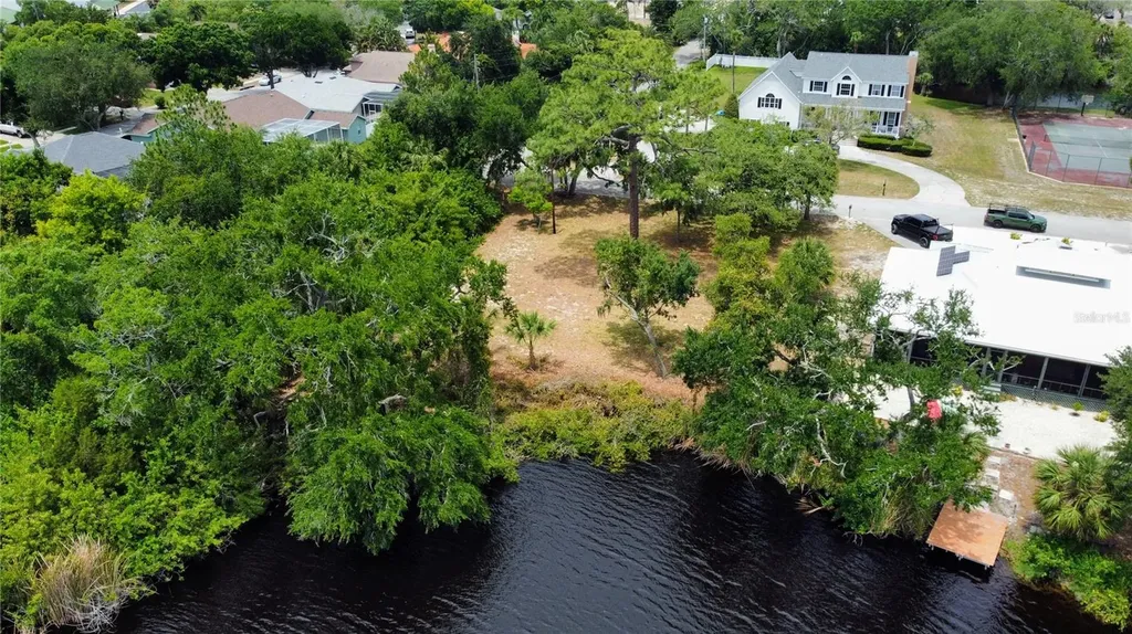 1105 Ashland Tarpon Springs FL 34689