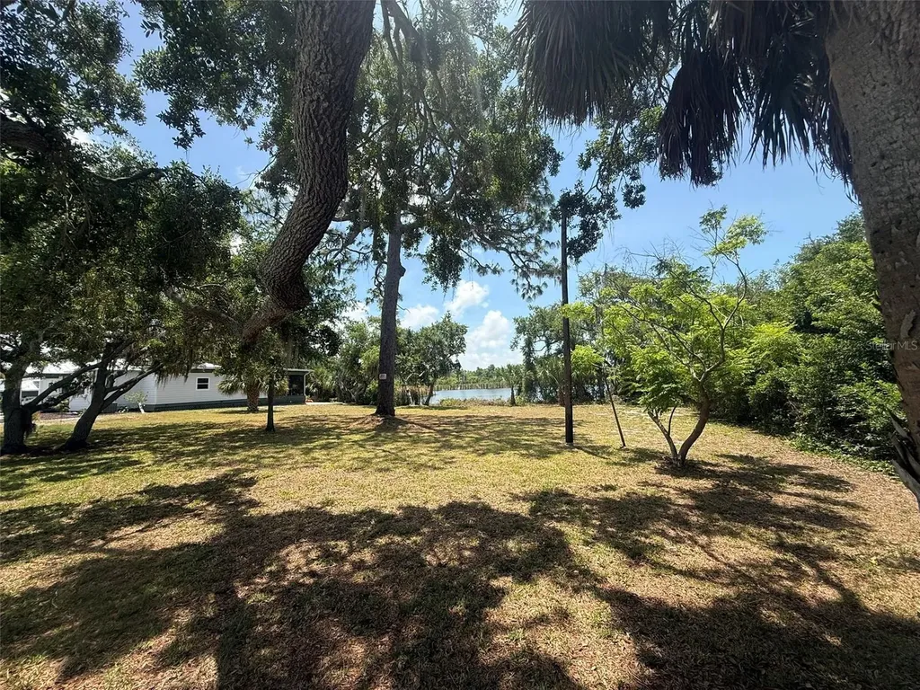 1105 Ashland Tarpon Springs FL 34689