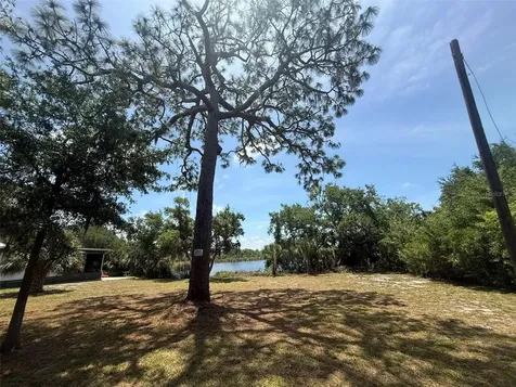1105 Ashland Tarpon Springs FL 34689