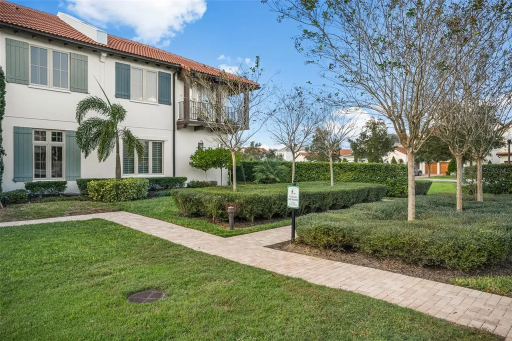 8801 Fountain Palm Alley Winter Garden FL 34787