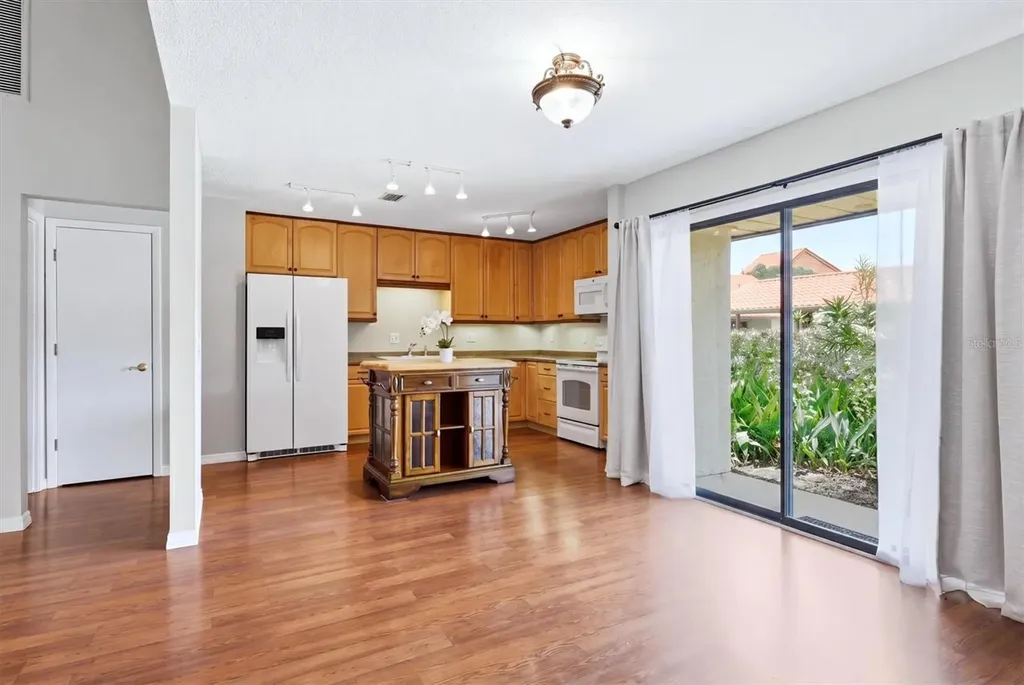 6628 Draw Lane Sarasota FL 34238