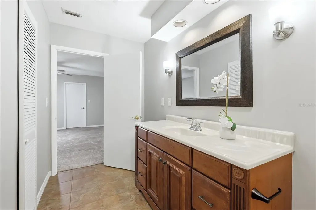 6628 Draw Lane Sarasota FL 34238