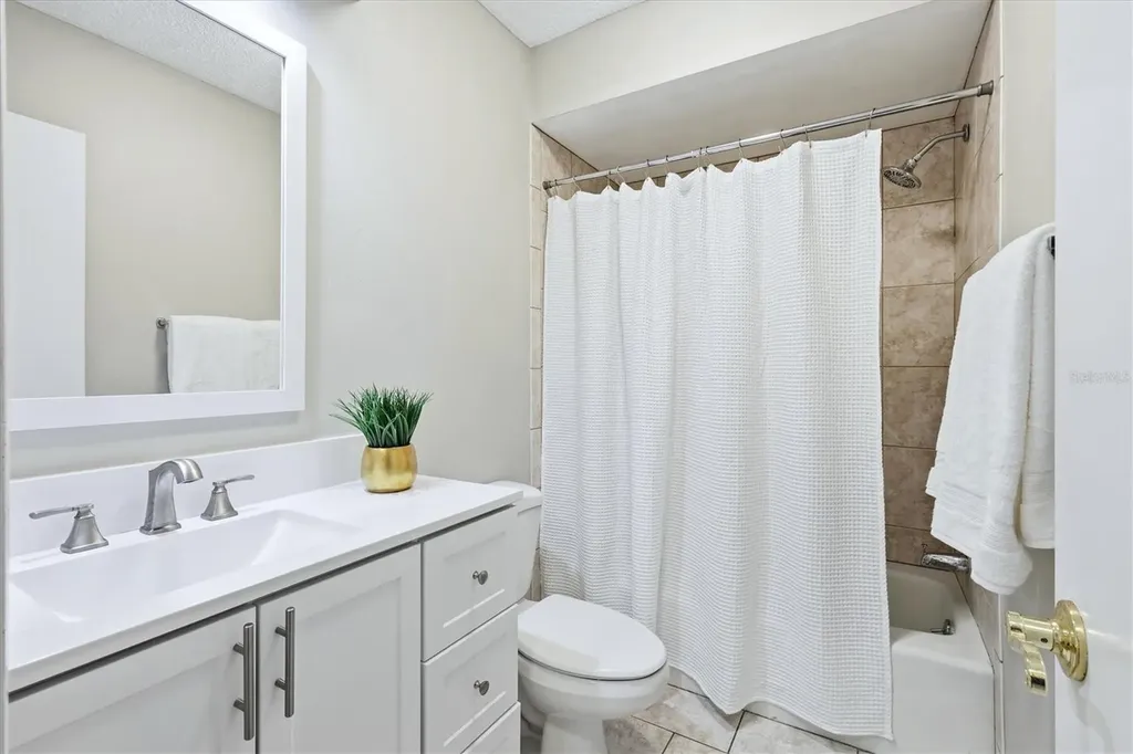 6628 Draw Lane Sarasota FL 34238