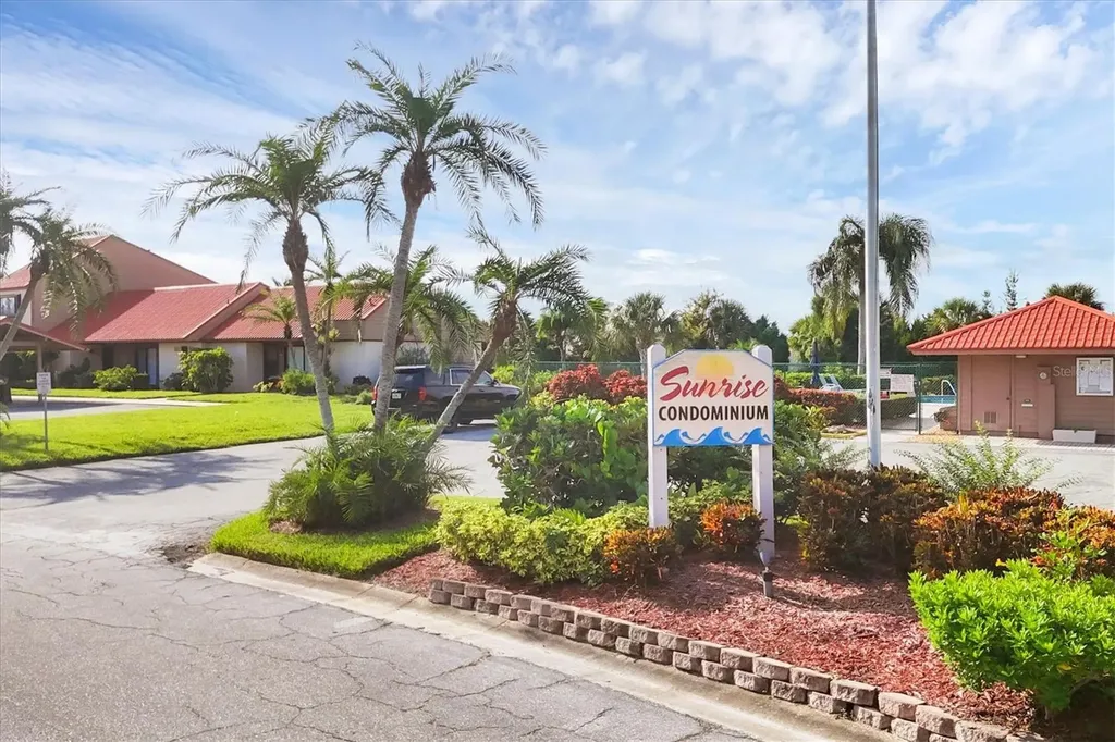 6628 Draw Lane Sarasota FL 34238