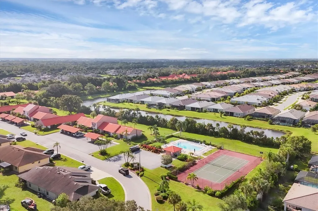 6628 Draw Lane Sarasota FL 34238