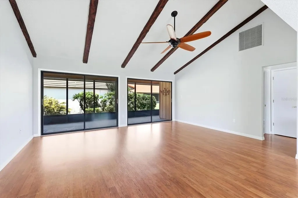6628 Draw Lane Sarasota FL 34238