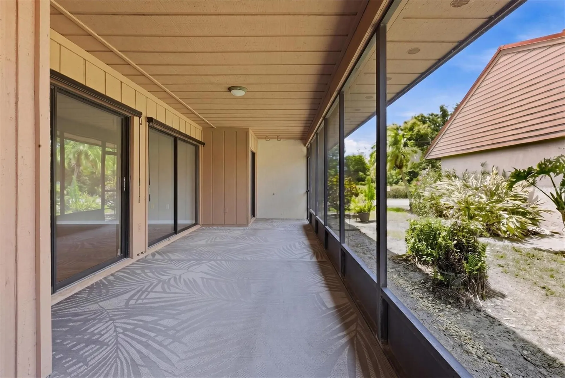 6628 Draw Lane Sarasota FL 34238