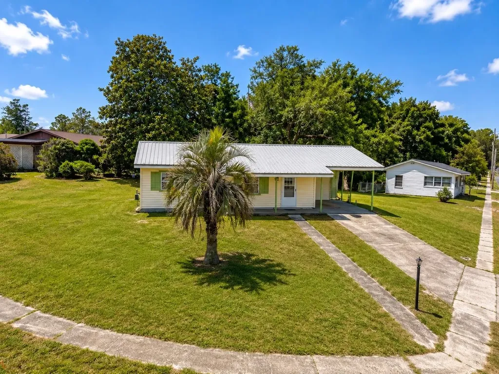 1766 W Gardenia Drive Citrus Springs FL 34434