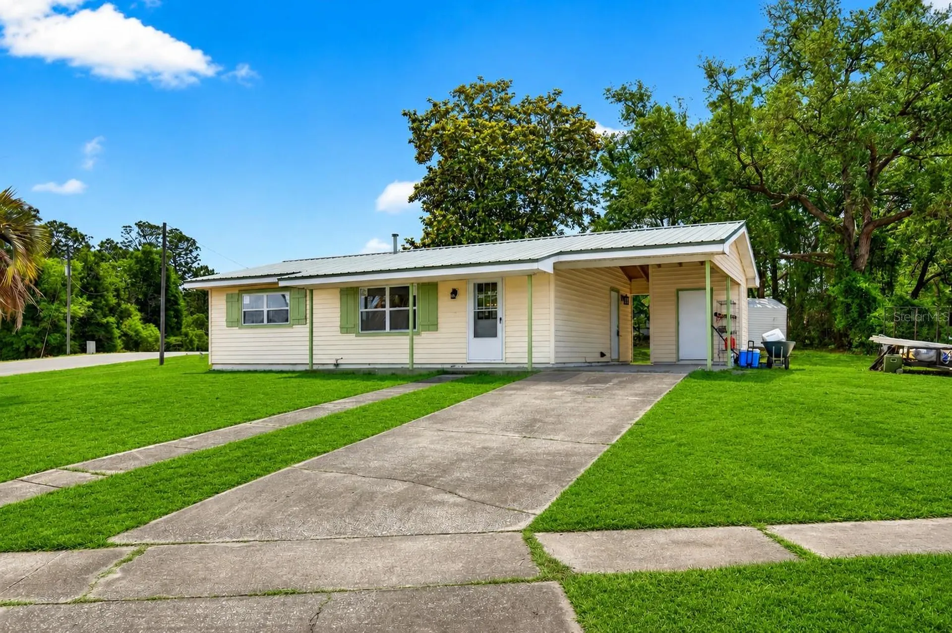 1766 W Gardenia Drive Citrus Springs FL 34434