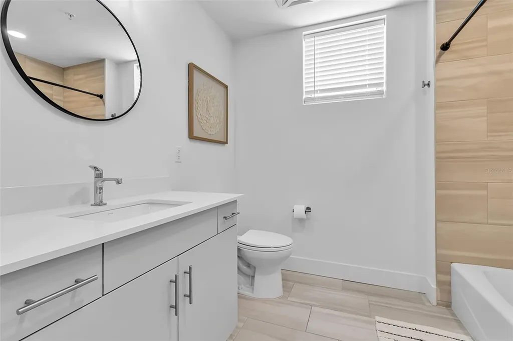 1703 N Tamiami Trail Sarasota FL 34234