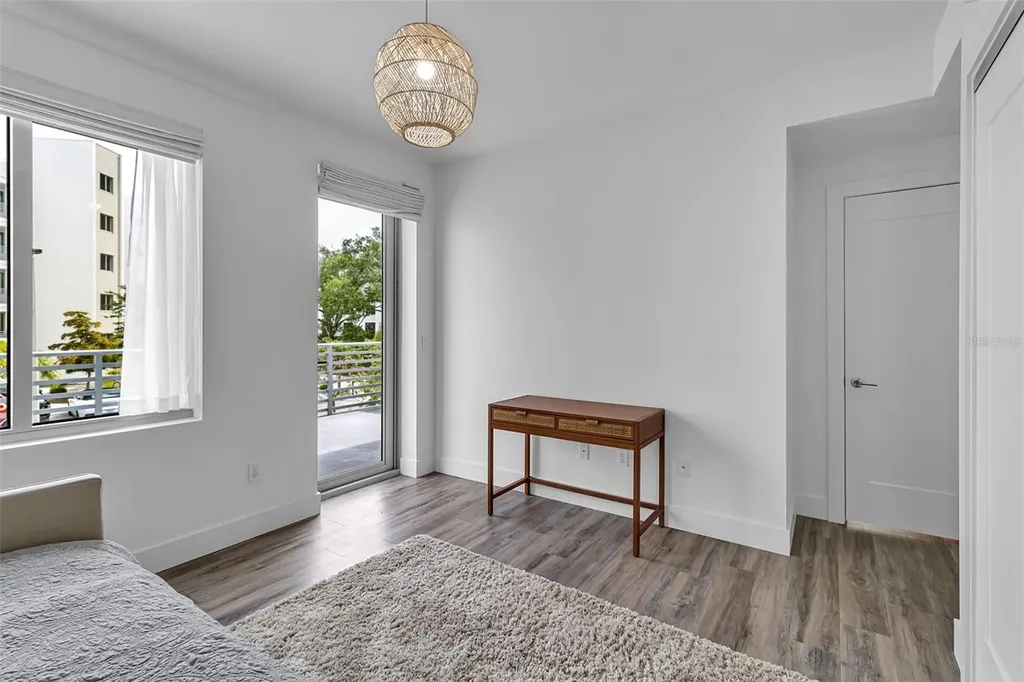 1703 N Tamiami Trail Sarasota FL 34234