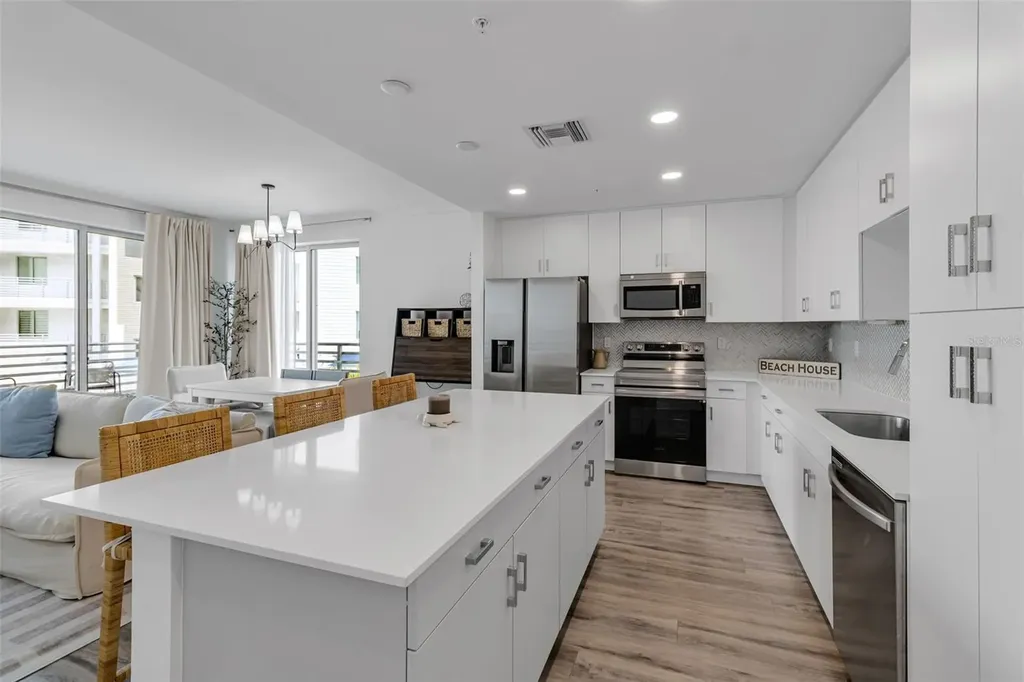 1703 N Tamiami Trail Sarasota FL 34234