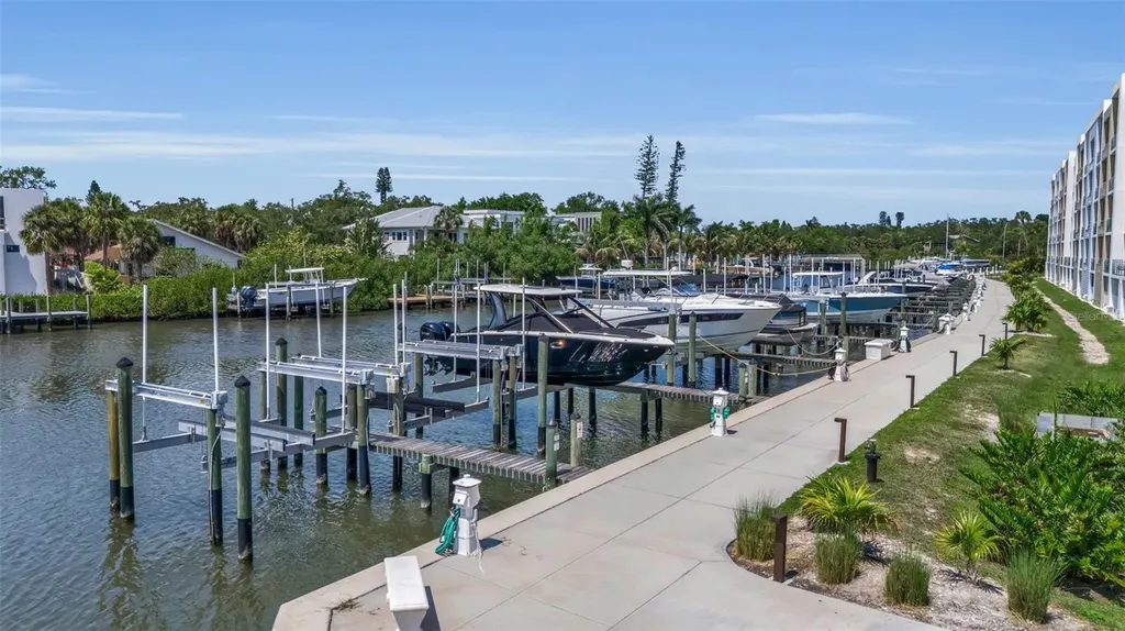 1703 N Tamiami Trail Sarasota FL 34234