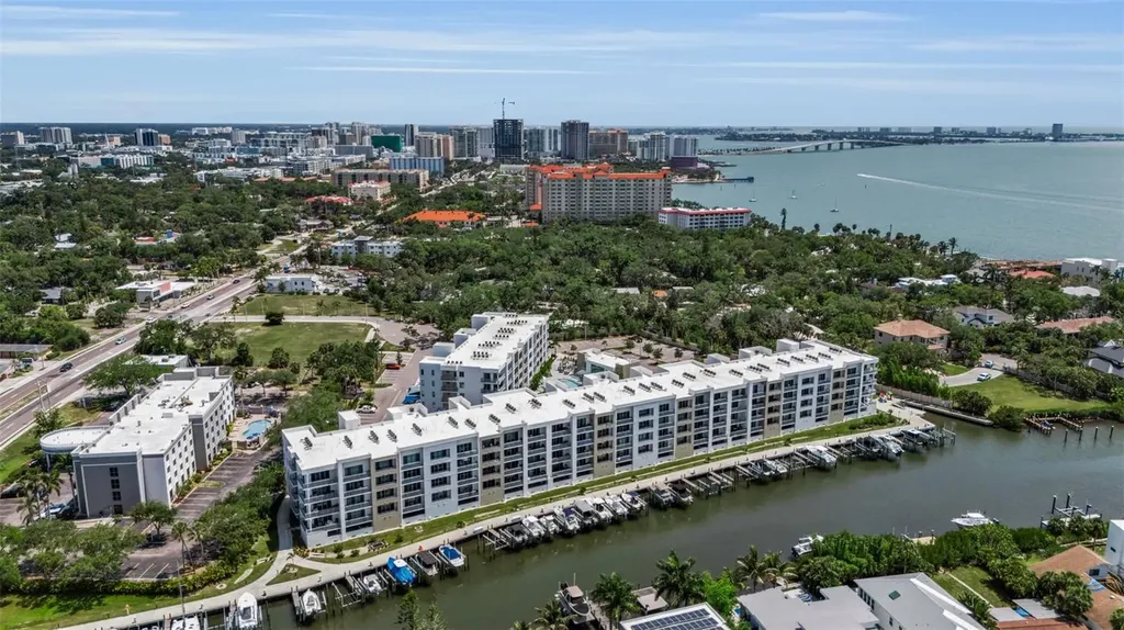 1703 N Tamiami Trail Sarasota FL 34234