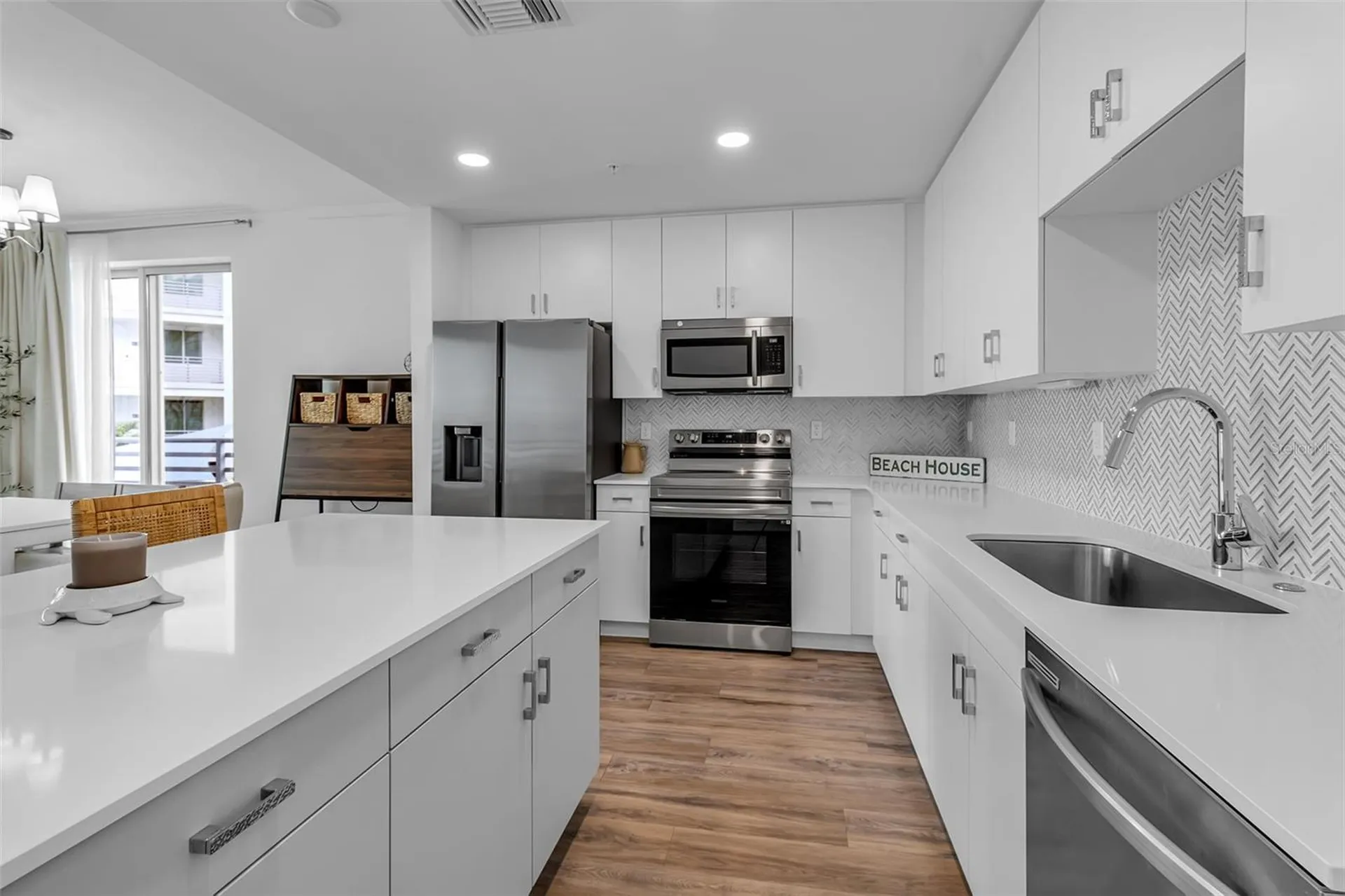 1703 N Tamiami Trail Sarasota FL 34234
