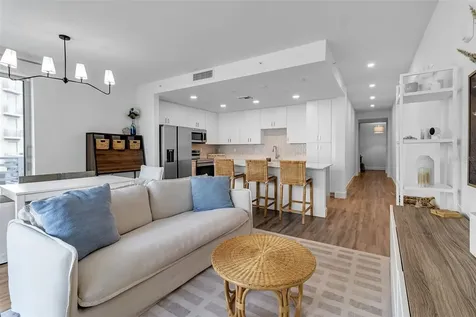 1703 N Tamiami Trail Sarasota FL 34234