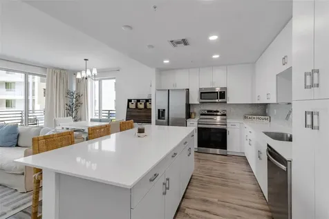 1703 N Tamiami Trail Sarasota FL 34234