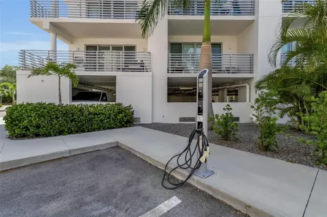 1703 N Tamiami Trail Sarasota FL 34234