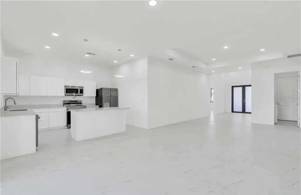 1021 Chiquita Boulevard N Cape Coral FL 33993