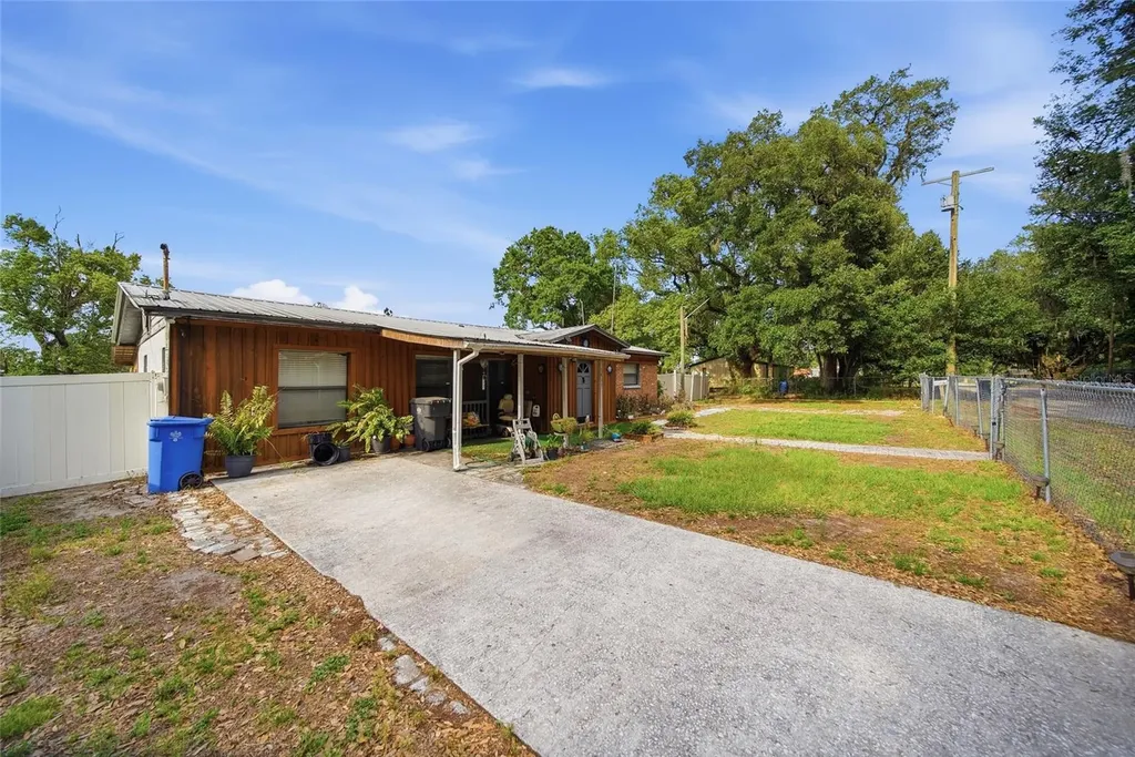 1418 Mcgee Road Plant City FL 33565