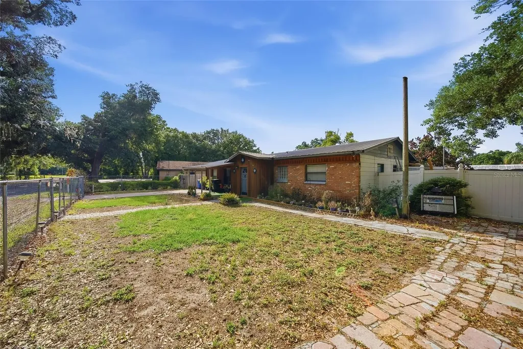 1418 Mcgee Road Plant City FL 33565