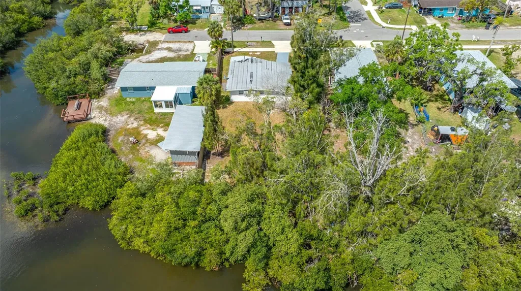 6908 11th Avenue E Palmetto FL 34221