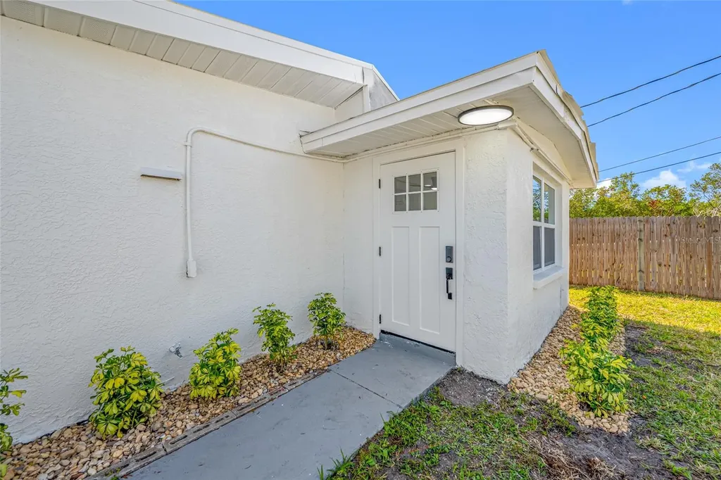 6908 11th Avenue E Palmetto FL 34221