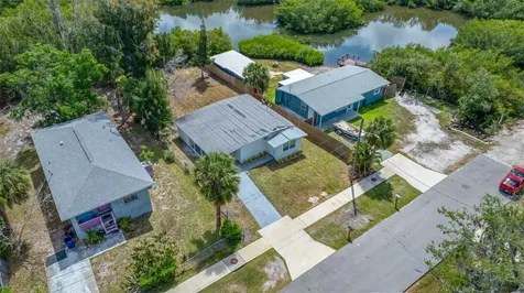 6908 11th Avenue E Palmetto FL 34221