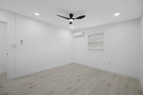6908 11th Avenue E Palmetto FL 34221