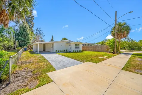 6908 11th Avenue E Palmetto FL 34221