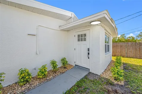 6908 11th Avenue E Palmetto FL 34221
