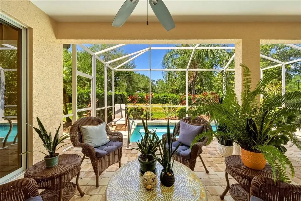 4109 66th Terrace E Sarasota FL 34243