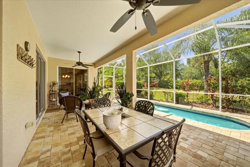 4109 66th Terrace E Sarasota FL 34243