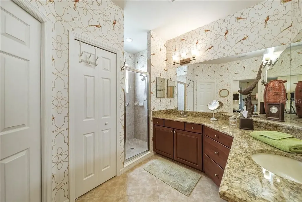 4109 66th Terrace E Sarasota FL 34243